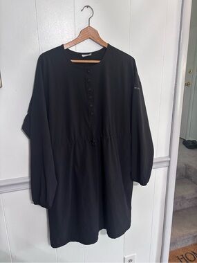 Columbia Black Button-Front Round-Neck Tunic